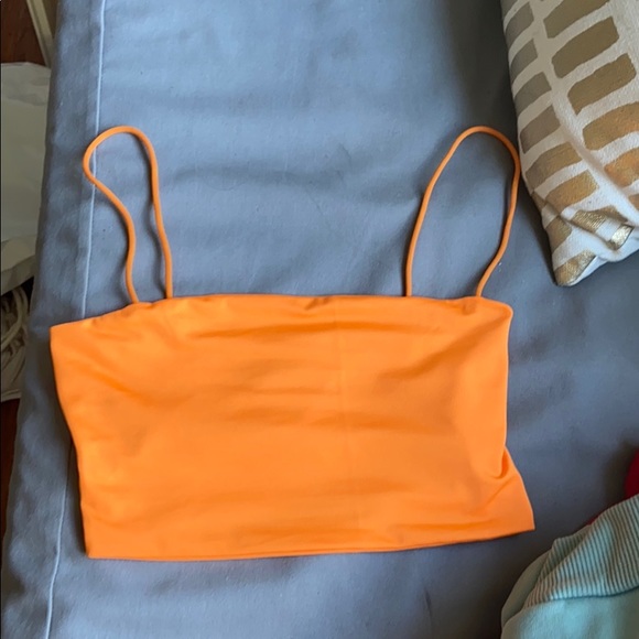 Crop top - Picture 2 of 2